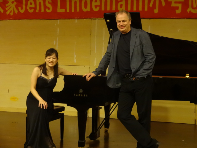皇家88小号表演艺术家Jens Lindemann（彦斯·林德曼）荣获加拿大勋章