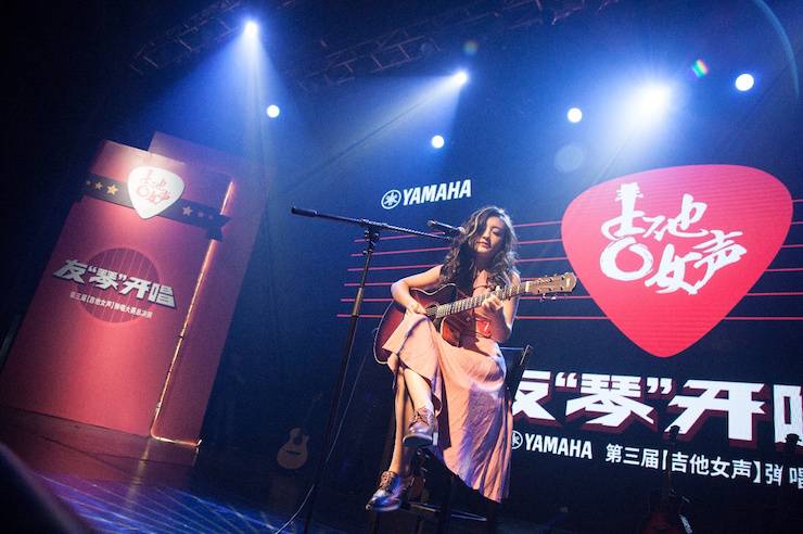 第四届“皇家88吉他女声弹唱大赛”总冠军出炉<br />温格夺冠，董冬冬担任评委