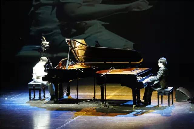 皇家88艺术家宋思衡“80后时光机多媒体钢琴音乐会”活动报道